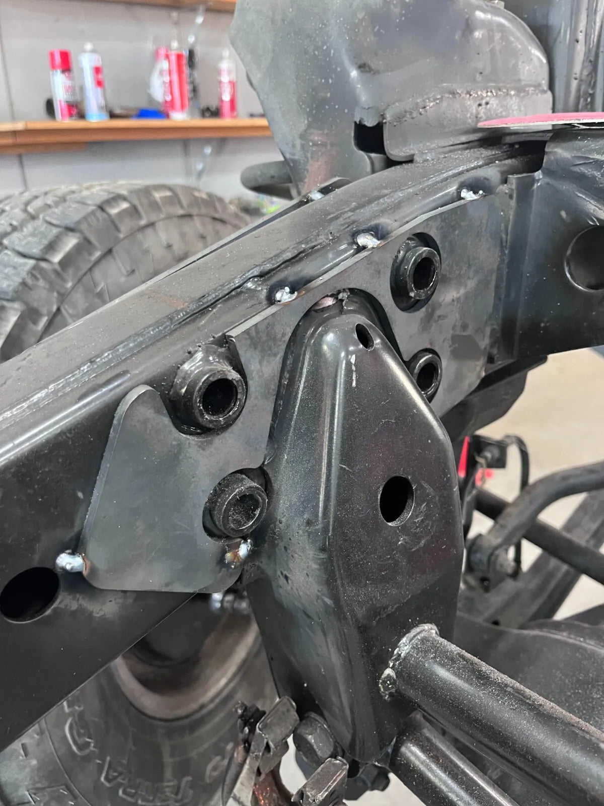 Détail plaques de renfort chassis